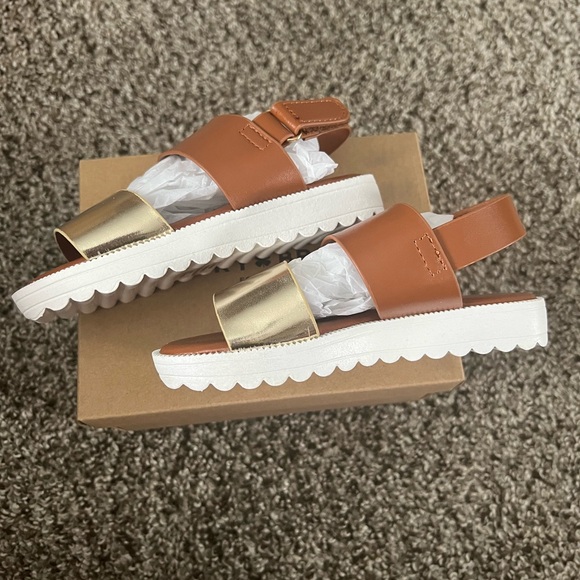 Lucky Brand Brown and Gold Sandals Two-Strap Design Toddler 9 - Picture 3 of 5